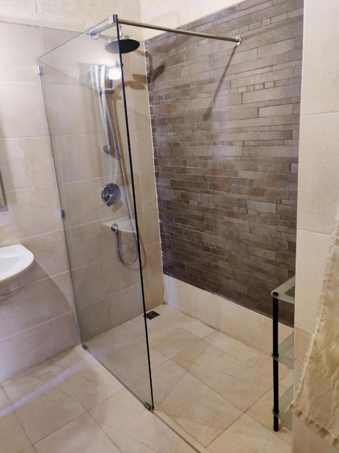 Rosehill Bed And Breakfast Xagħra Esterno foto